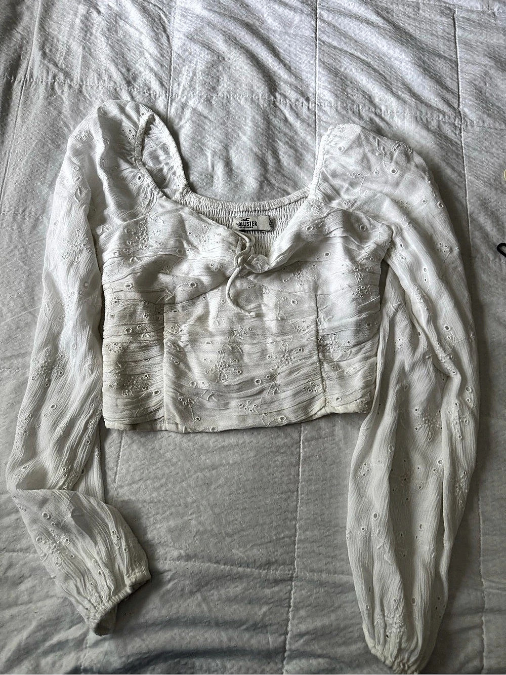Hollister Eyelet Long Sleeve Blouse in White XS Like New